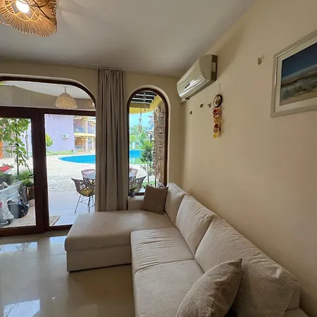 Apartment градина луксозен Chernomorets