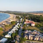 градина луксозен * تشيرنوموريتس