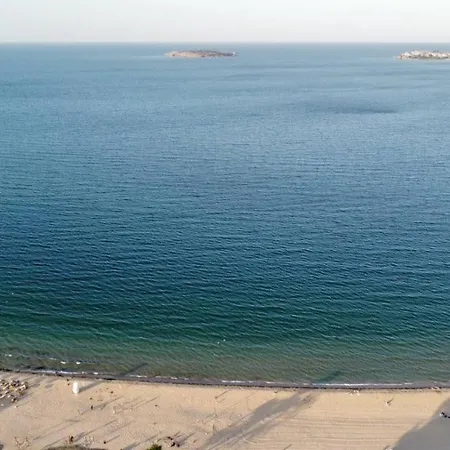 градина луксозен דירה צ'רנומורץ