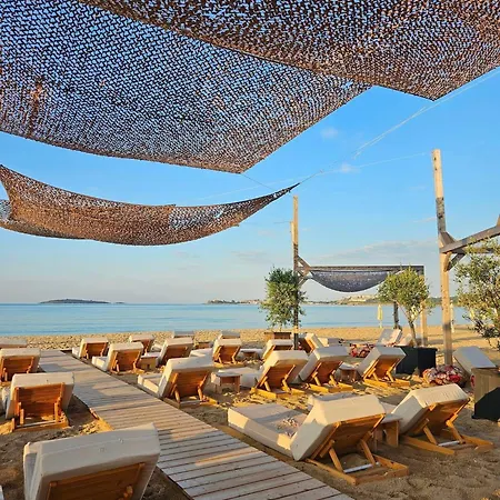 градина луксозен * تشيرنوموريتس