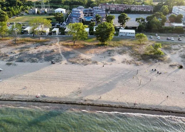 градина луксозен Csernomorec